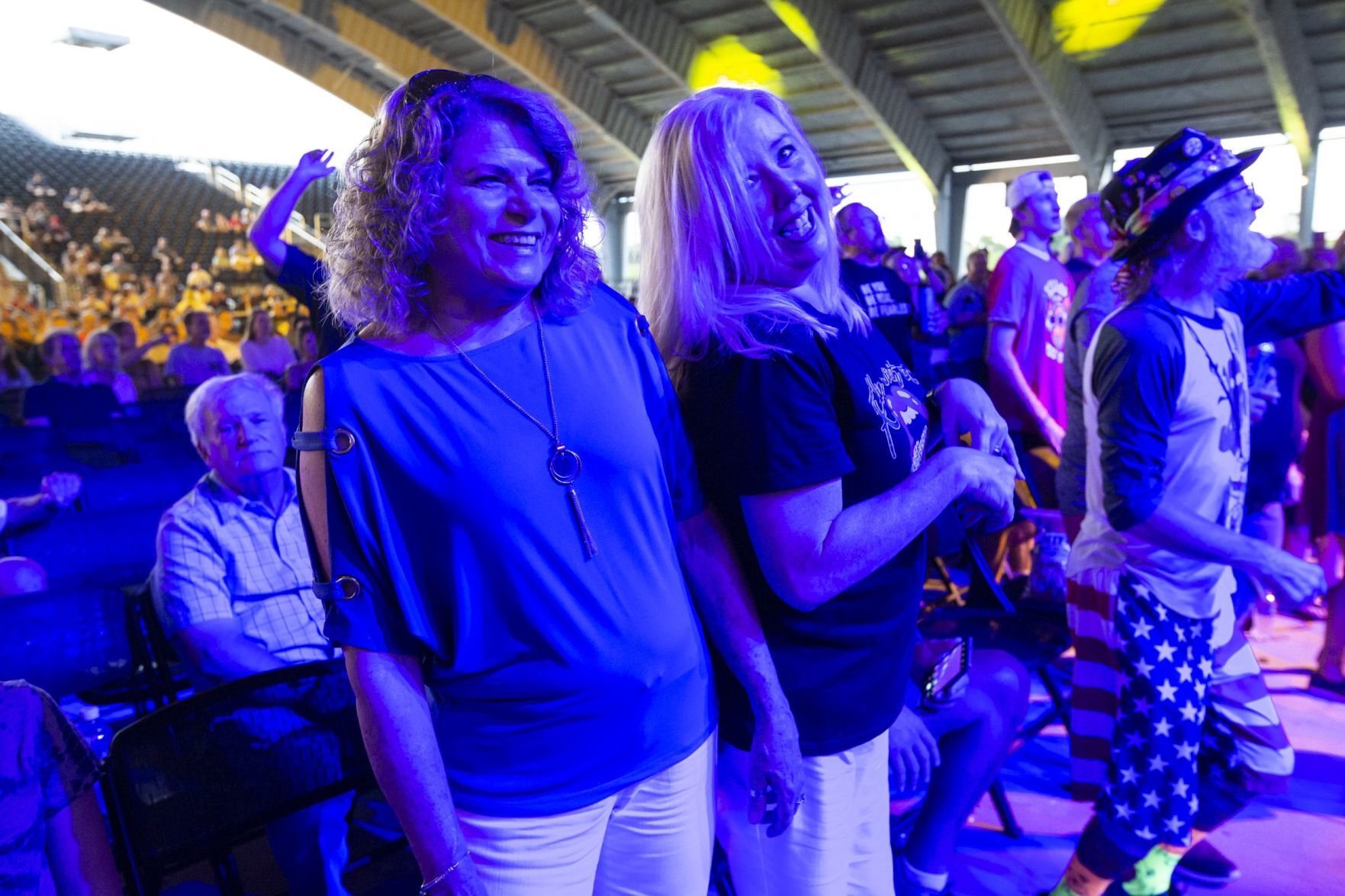 Rolling Stones tribute band performs at the new ÃÛÑ¿´«Ã½ Music Park